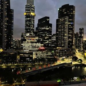 Meet your Posher, Yeshim